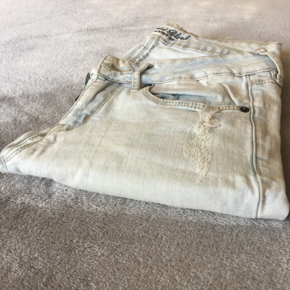 Bullhead White Washed Blue Destroyed Skinny Jeans